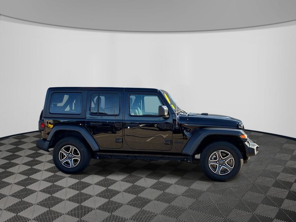 Used 2023 Black Jeep Sport S image 9