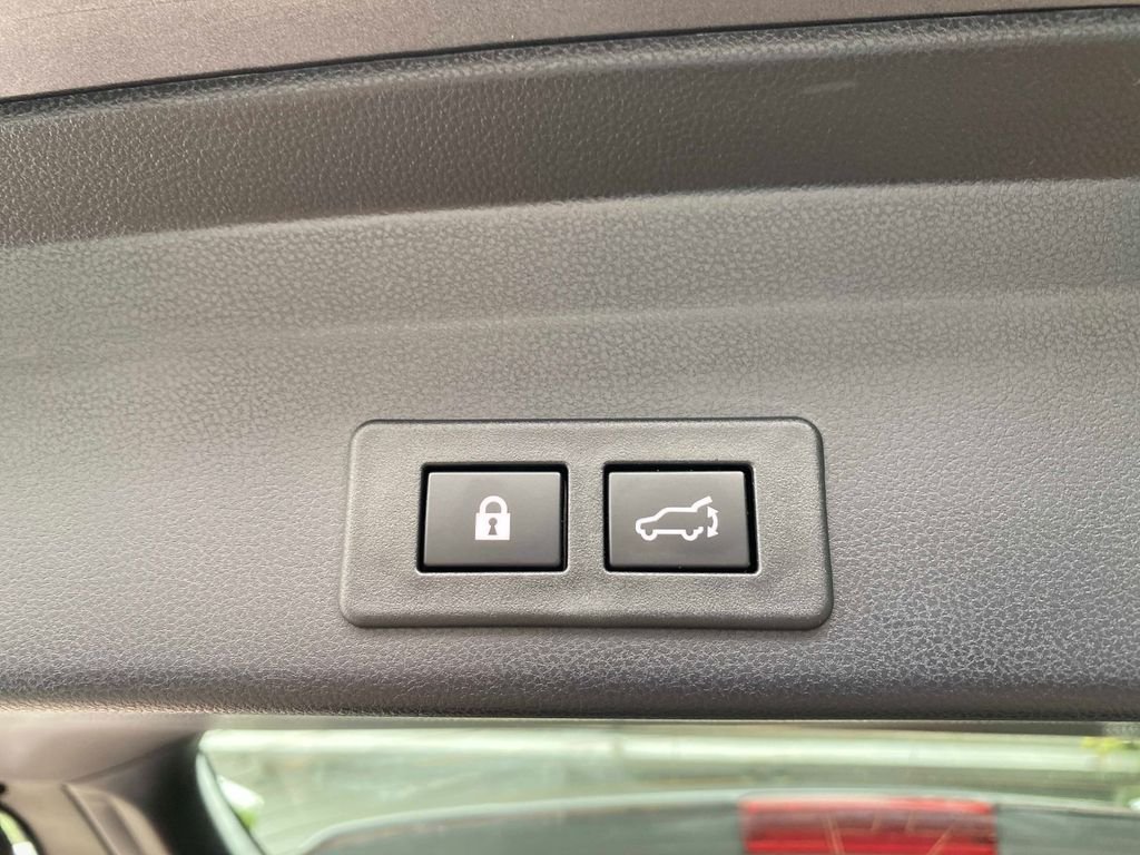 Used 2023 Gray Subaru Onyx Edition image 7