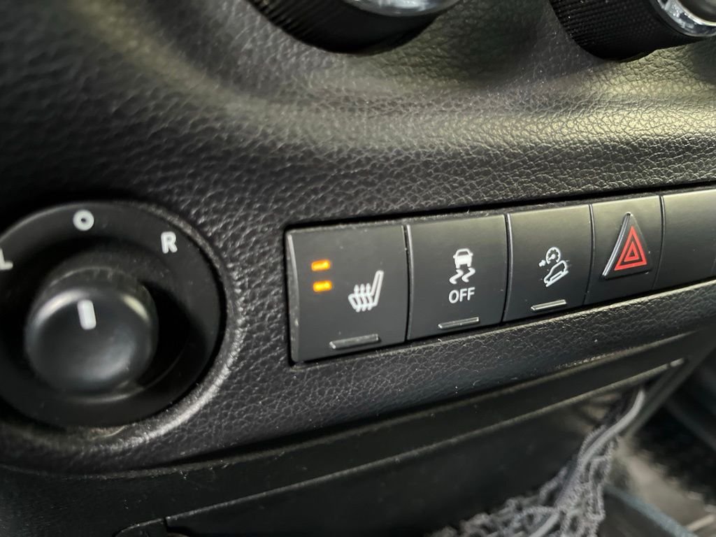 Used 2017 Rhino Clearcoat Jeep Unlimited Rubicon image 40