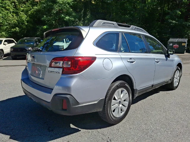 Used 2019 Silver Subaru 2.5i image 11
