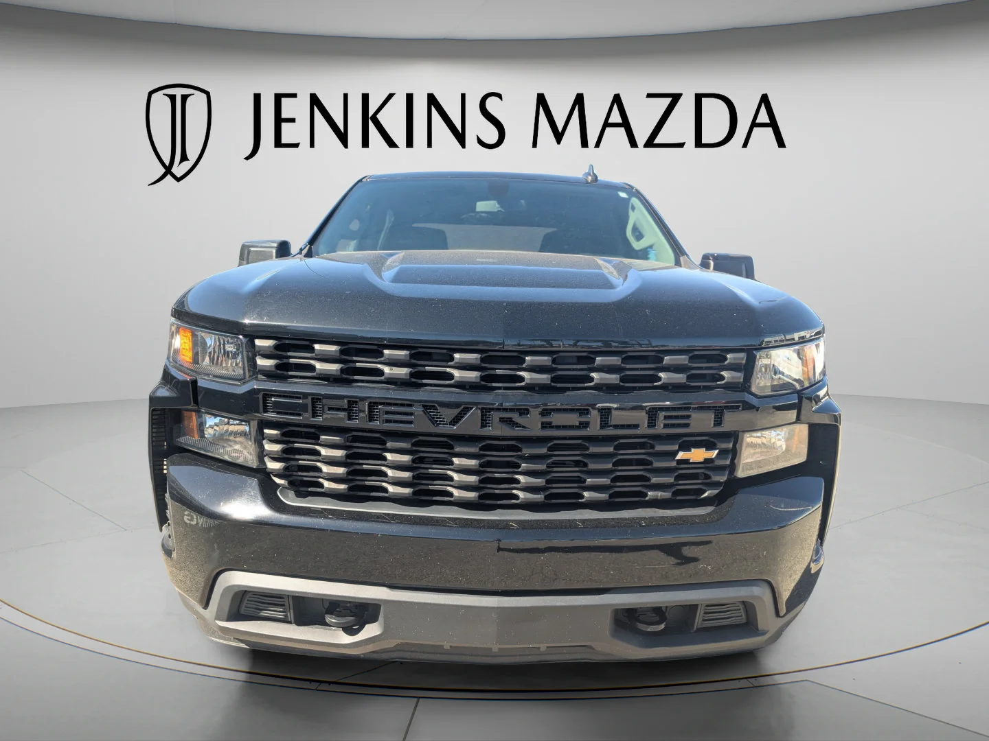 Used 2021 Black Chevrolet Custom image 3