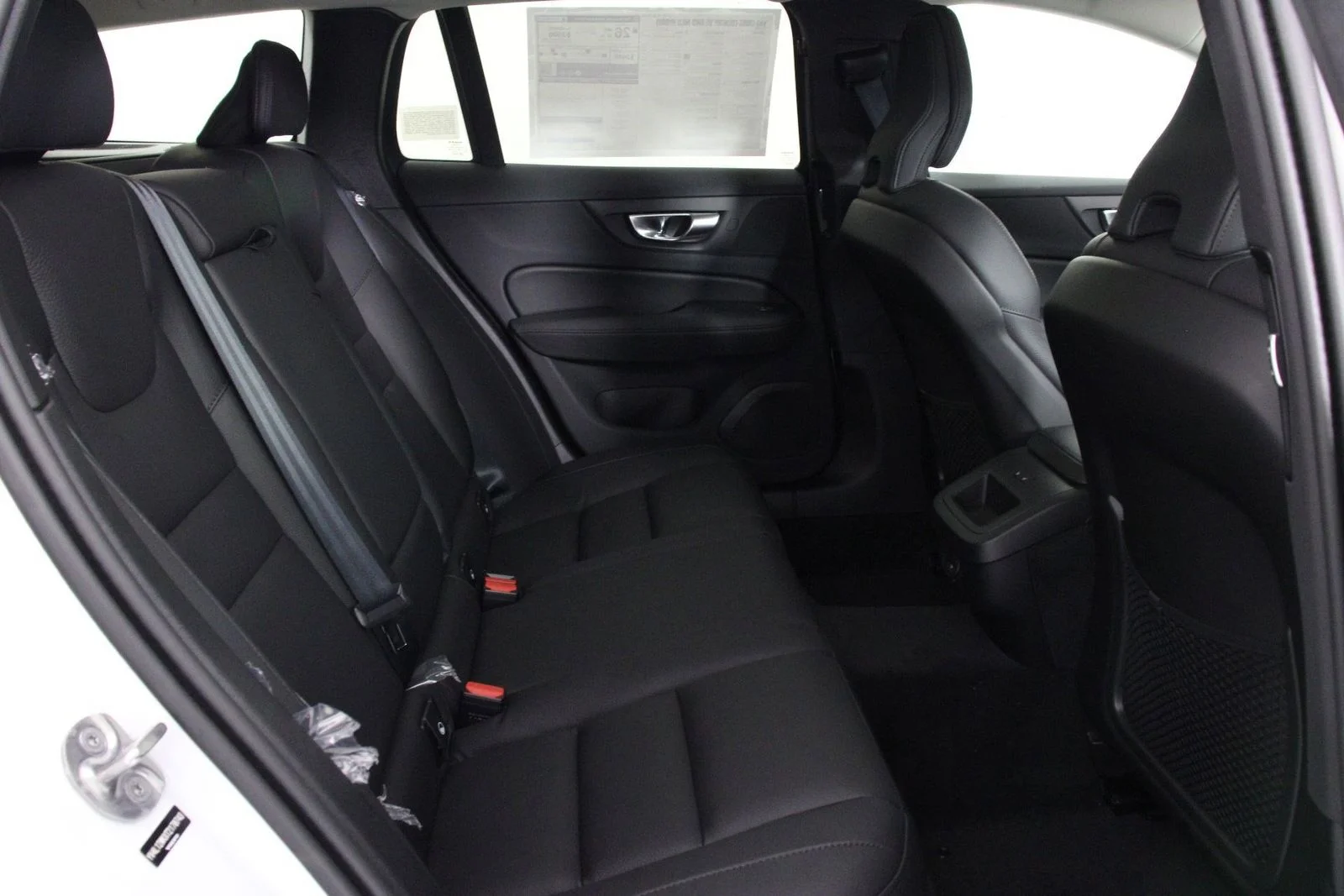 2026 Volvo V60 Cross Country Plus - Photo 11