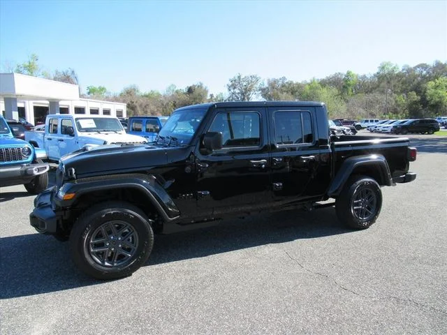 New 2026 Black Clear-Coat Exterior Paint Jeep Sport S image 4