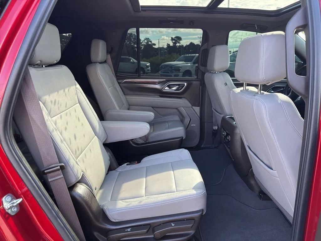 Used 2023 Red Chevrolet Z71 image 22