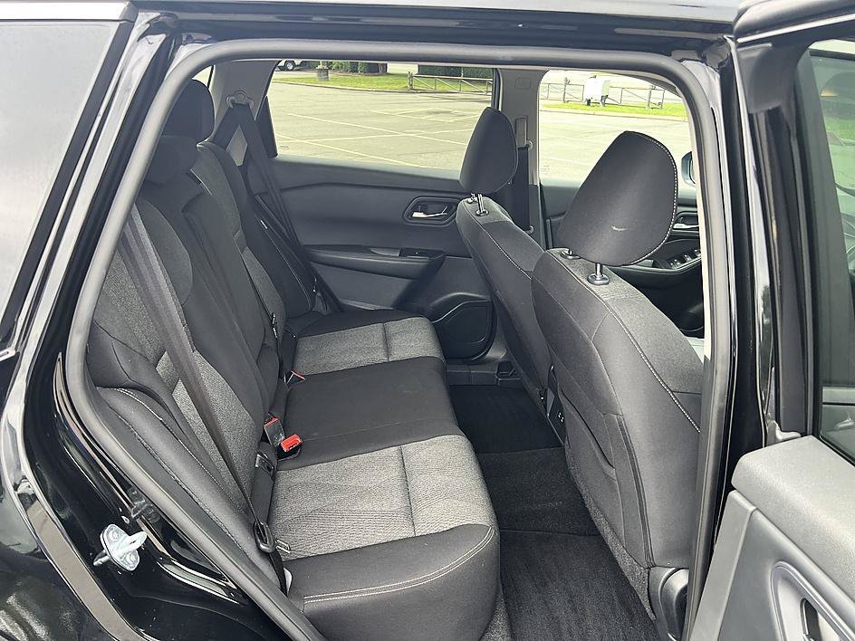 Used 2024 Super Black Nissan SV image 16