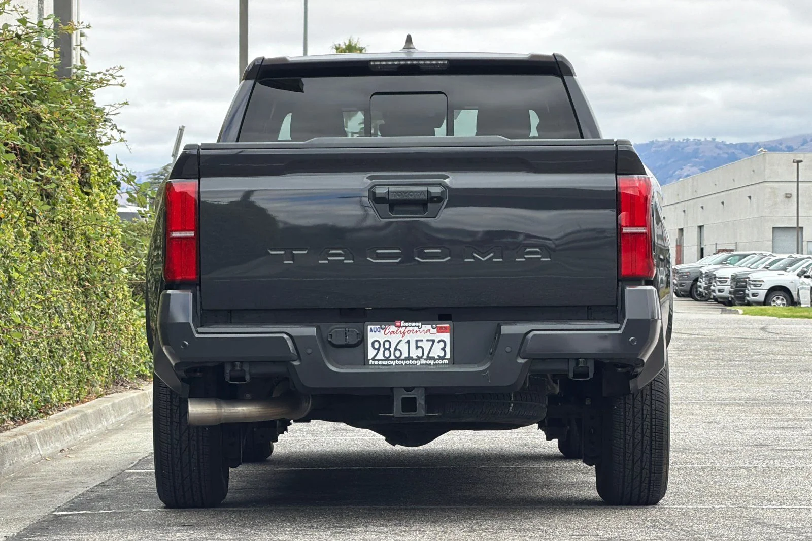 Used 2024  Toyota SR5 image 5