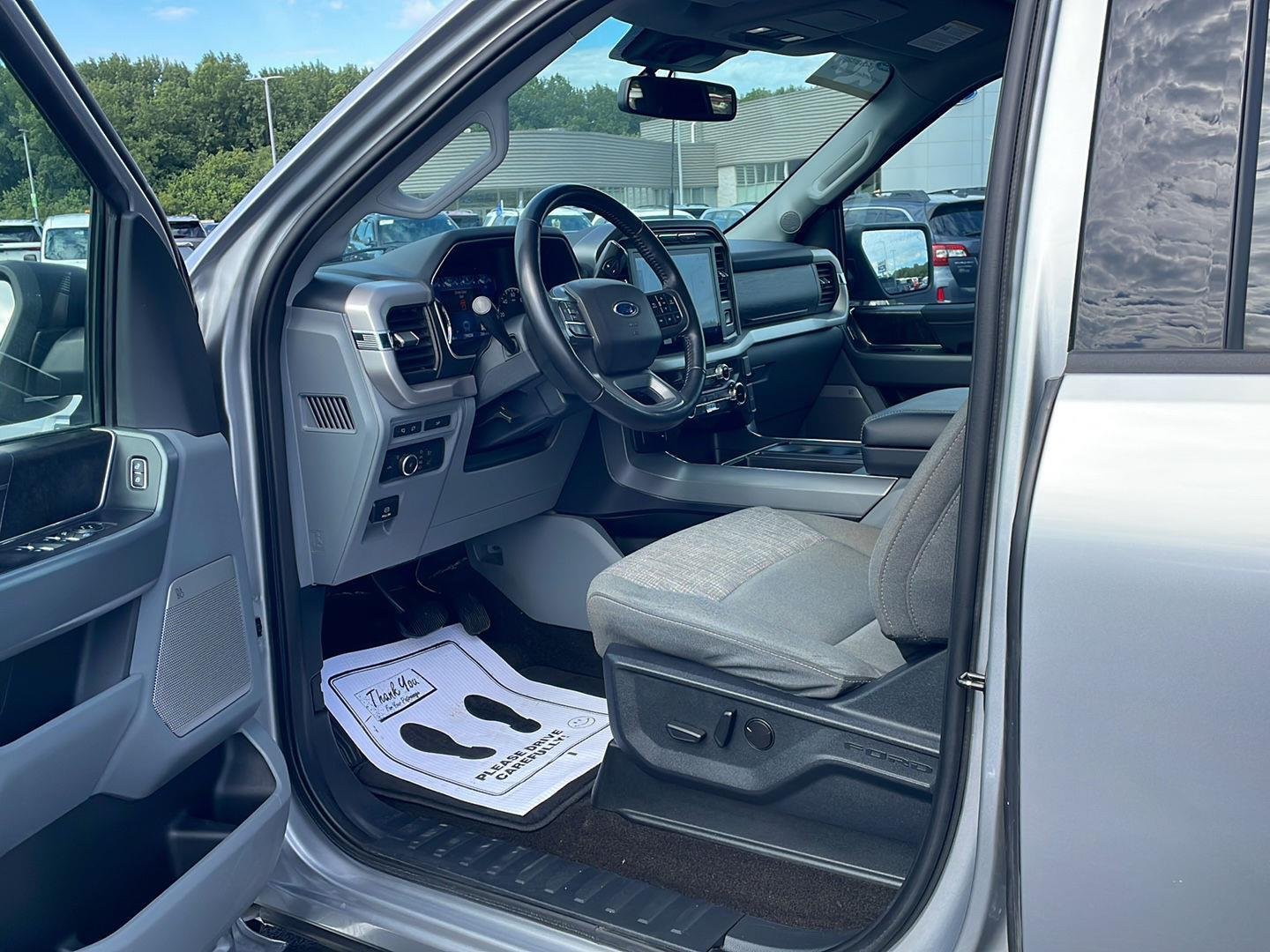 Certified Used 2022 Iconic Silver Ford XLT image 13