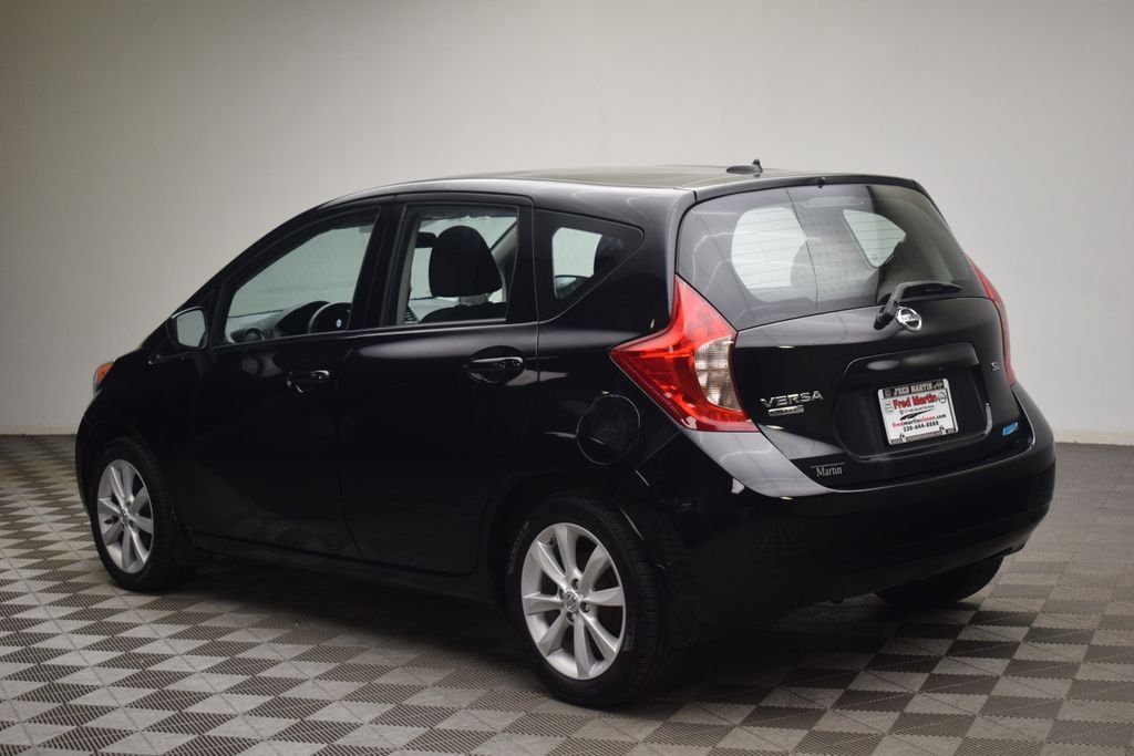 Used 2015 Black Nissan SL image 4