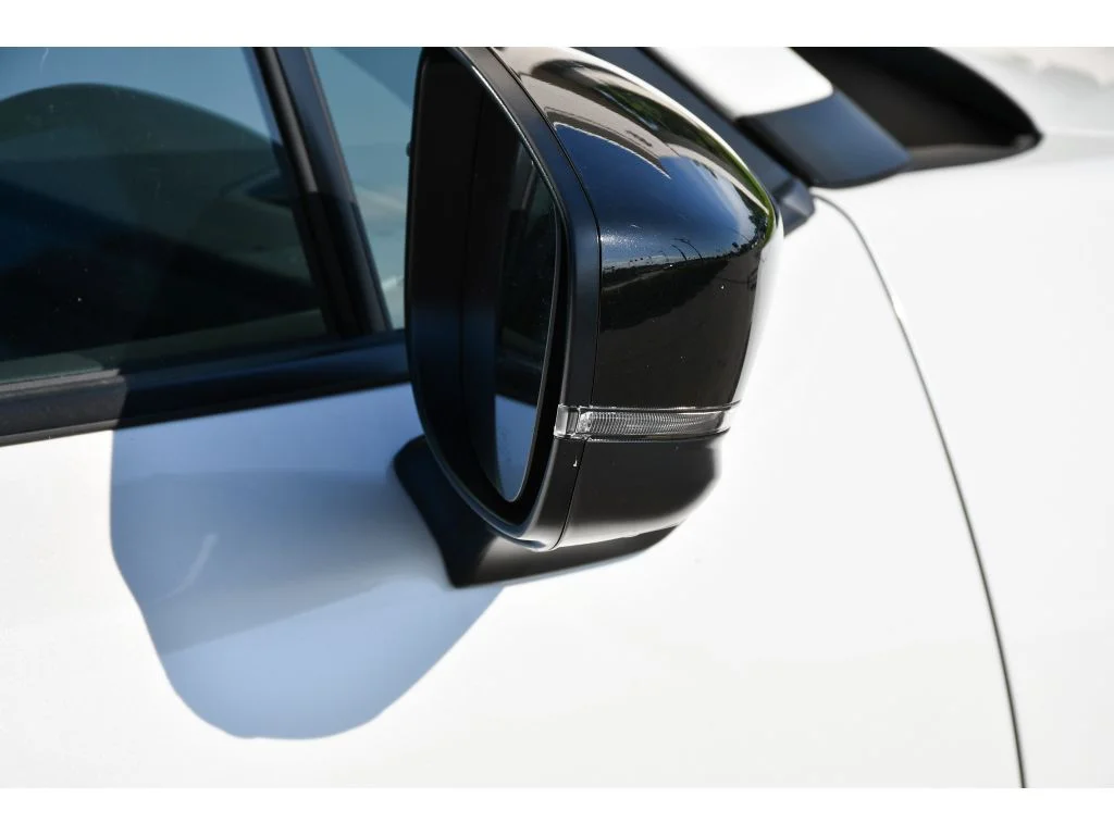 New 2026 CRYSTAL WHITE PEARL Subaru Premium image 25