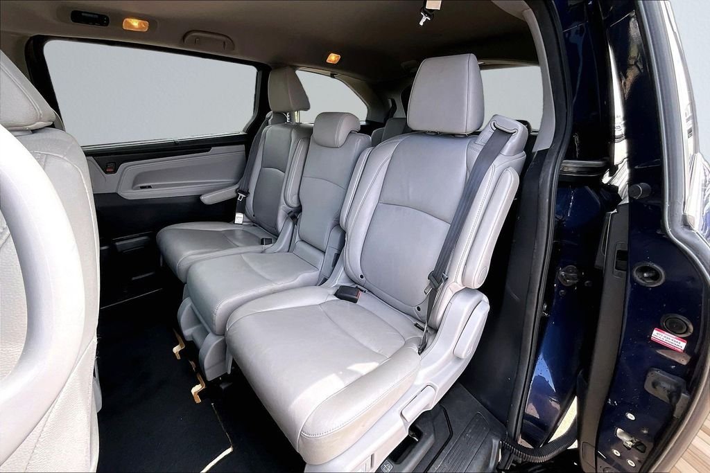 Used 2020 Blue Honda EX-L image 23