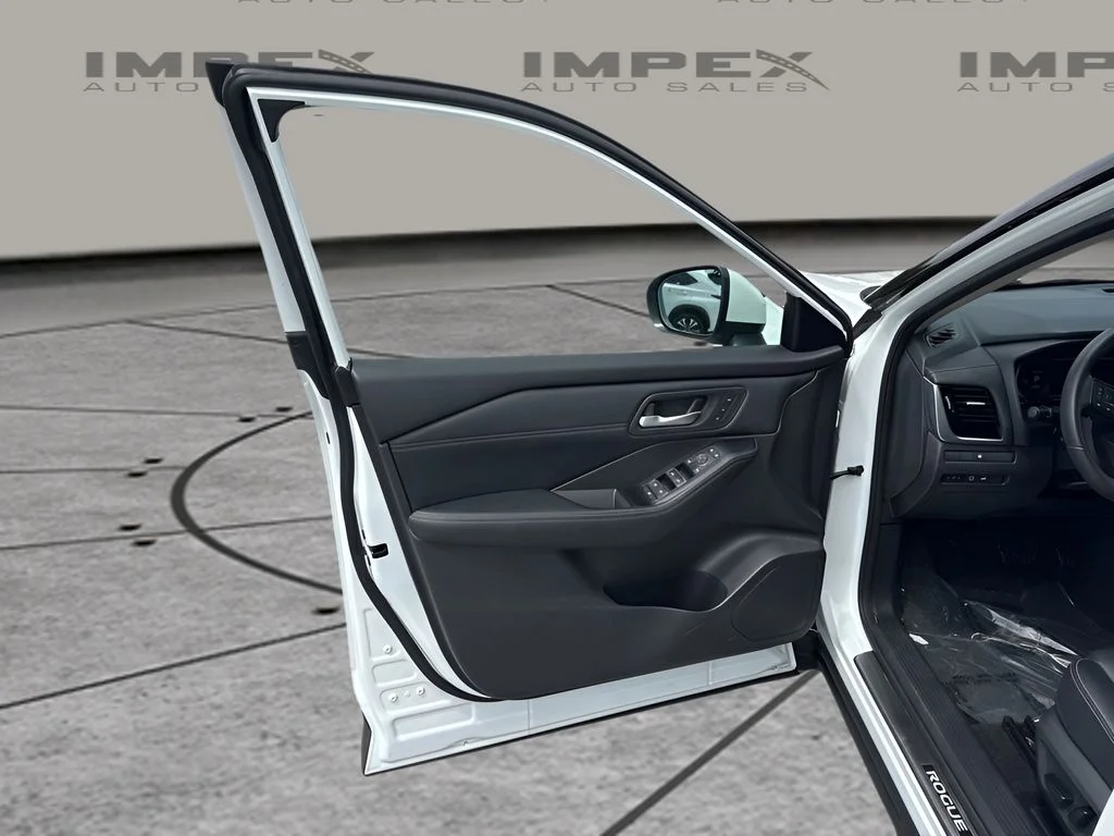 Used 2024 White Nissan SL image 25