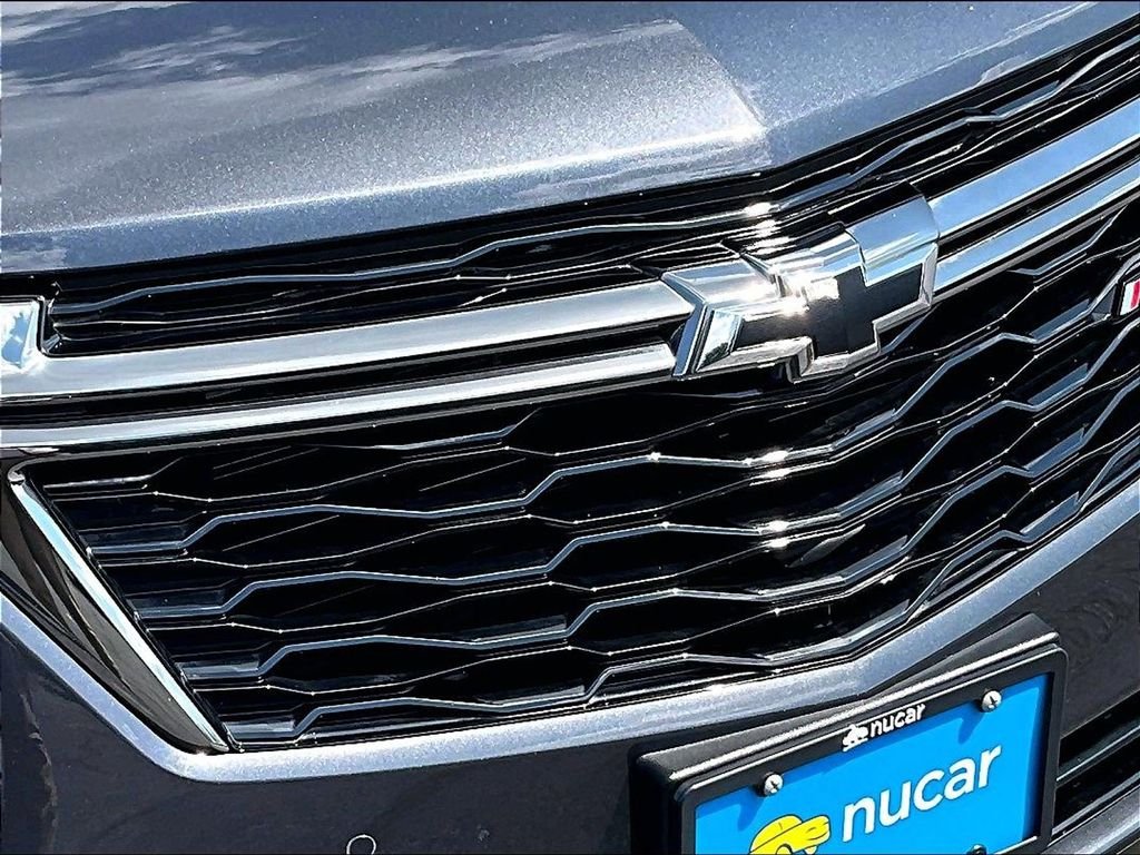 Used 2023 Gray Chevrolet RS image 32
