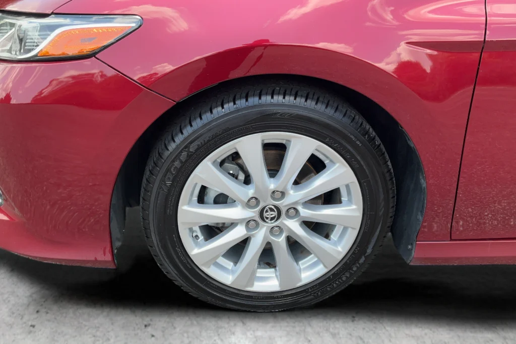 Used 2018 Red Toyota LE image 23