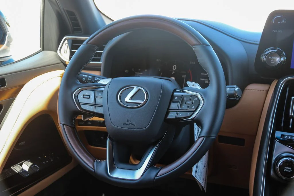 2026 Lexus LX 700h Luxury - Photo 13