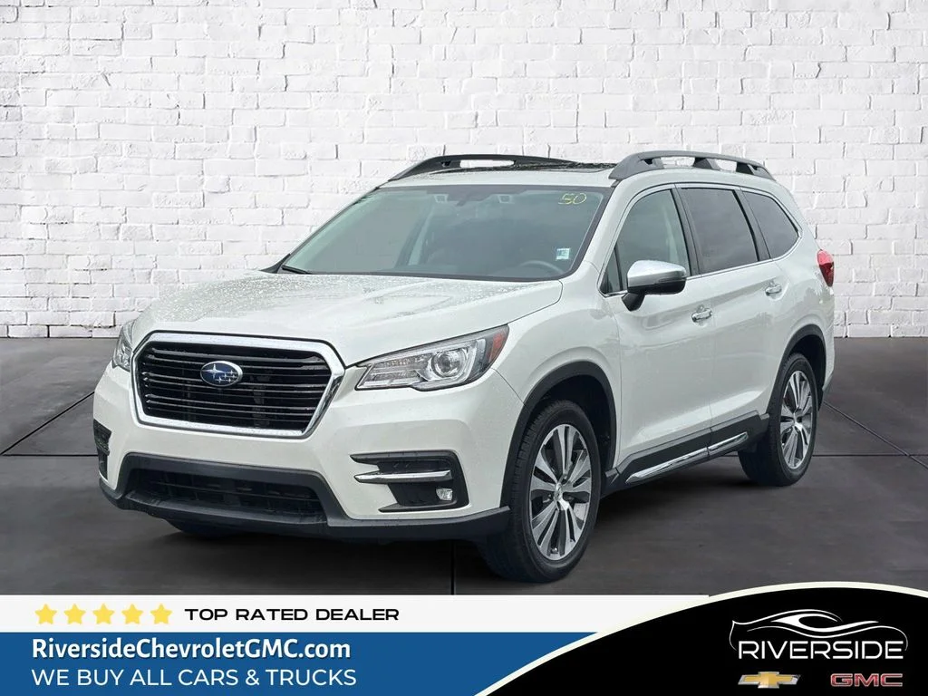 2022 Subaru Ascent Touring's photo