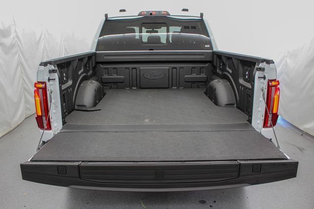 Used 2025 Oxford White Ford Raptor image 9
