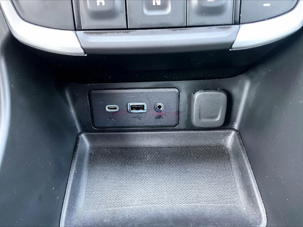 Used 2023 Silver GMC SLE image 32
