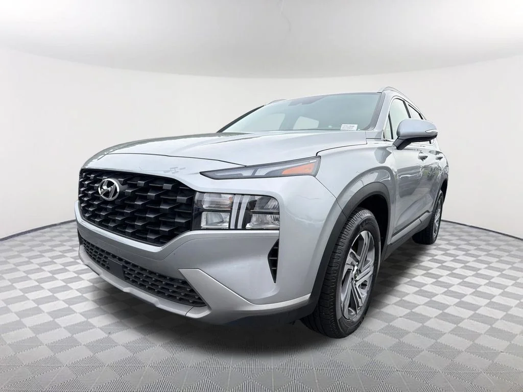 Used 2023 Silver Hyundai SEL image 1