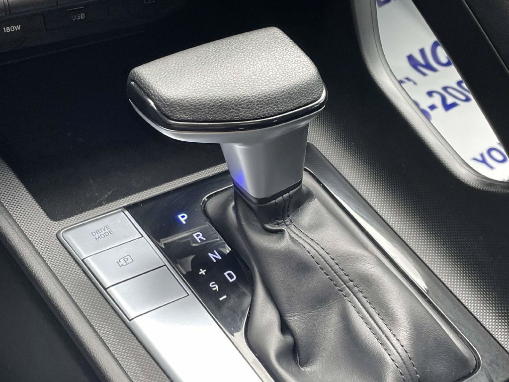 Certified Used 2024 White Hyundai SEL image 29