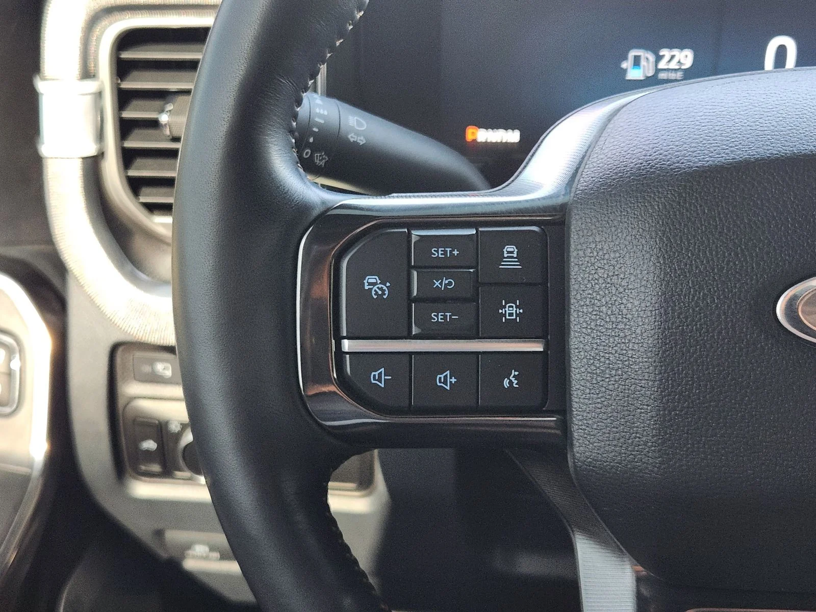 Used 2024 Black Ford Platinum image 29