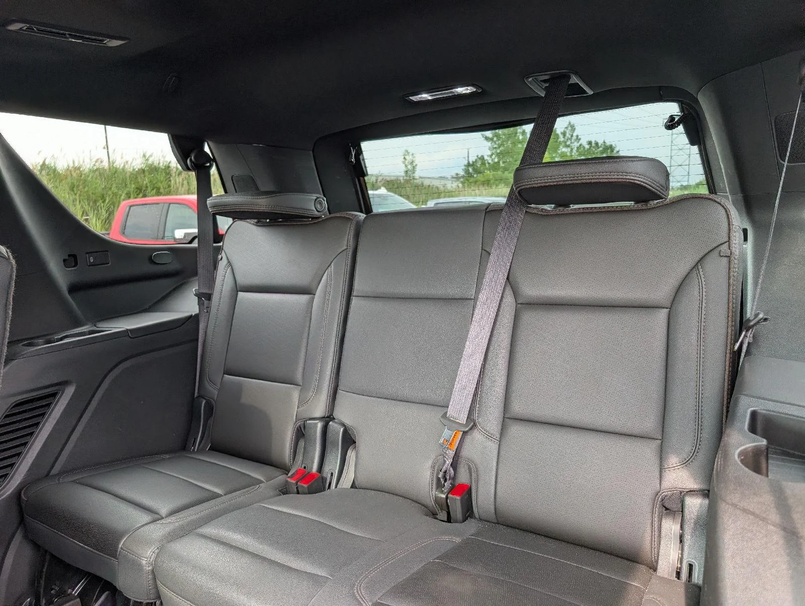 Used 2023 BLACK Chevrolet High Country image 11