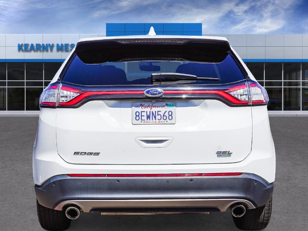 Used 2018 Oxford White Ford SEL image 5