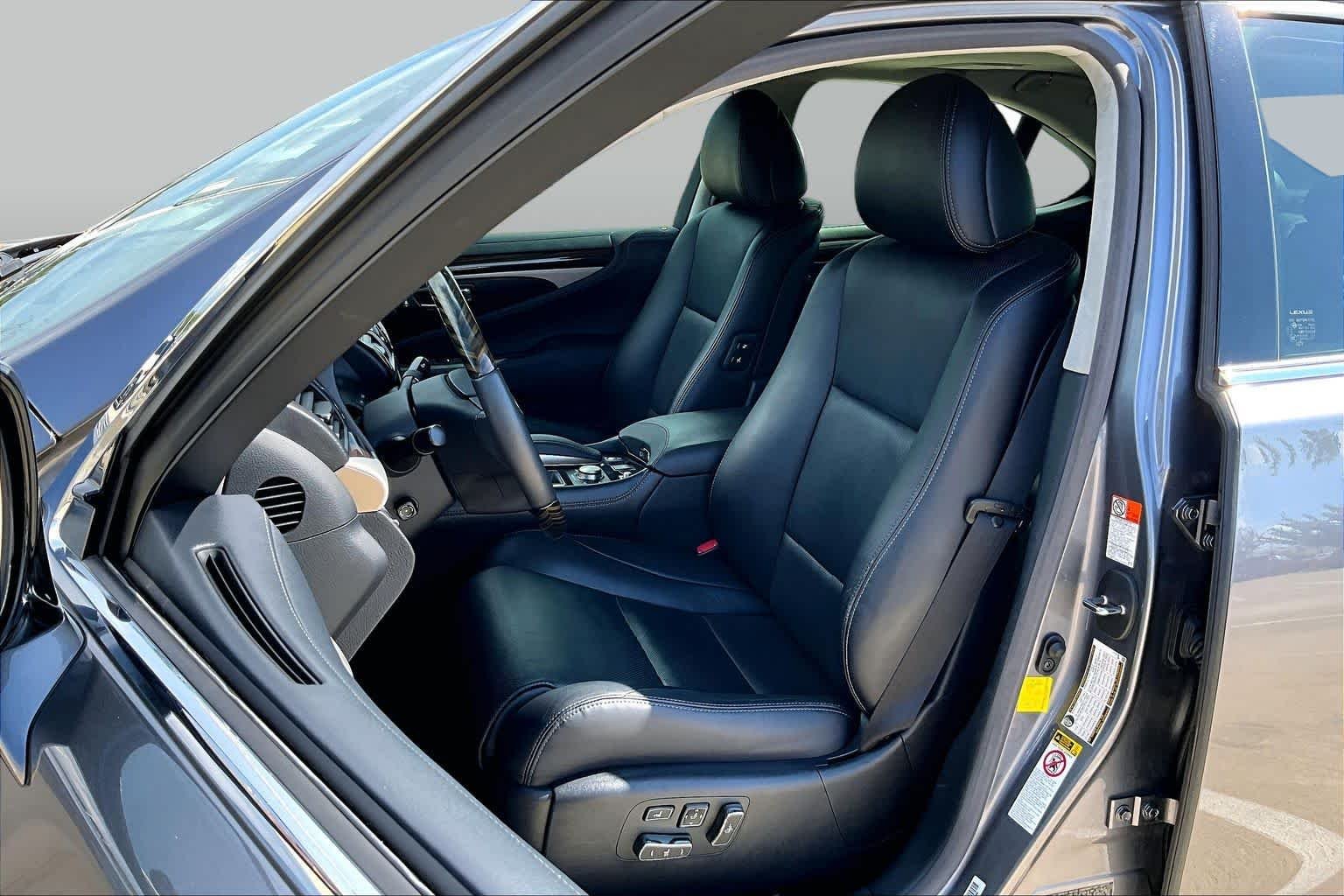 Used 2015 Nebula Gray Pearl Lexus  image 8