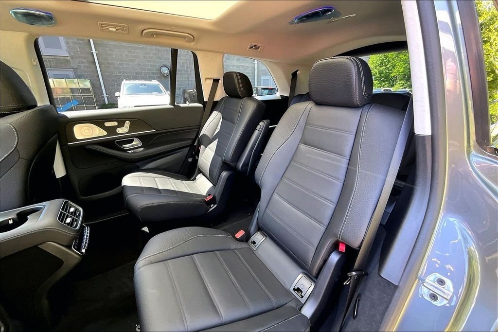 New 2026 Selenite Grey Metallic Mercedes-Benz GLS 450 image 10