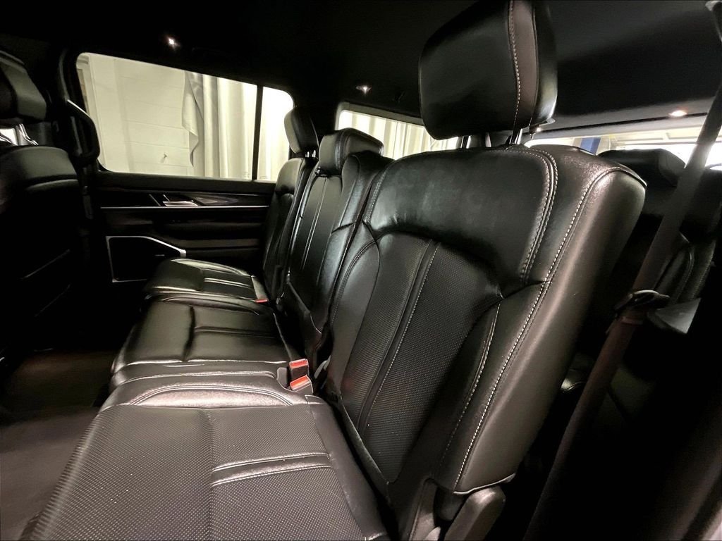 Used 2022 Silver Jeep Series I image 15