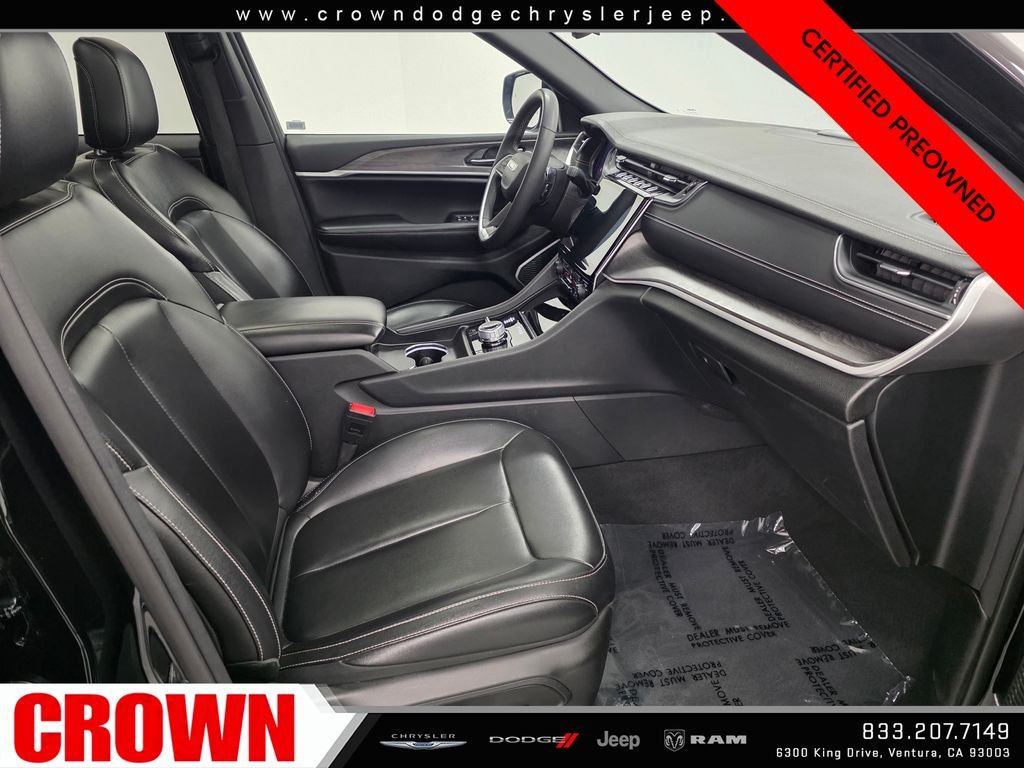 Certified Used 2024 Black Jeep 4xe image 12