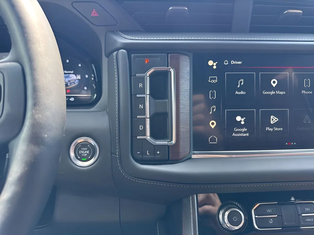 Used 2024 White GMC Denali Ultimate image 20