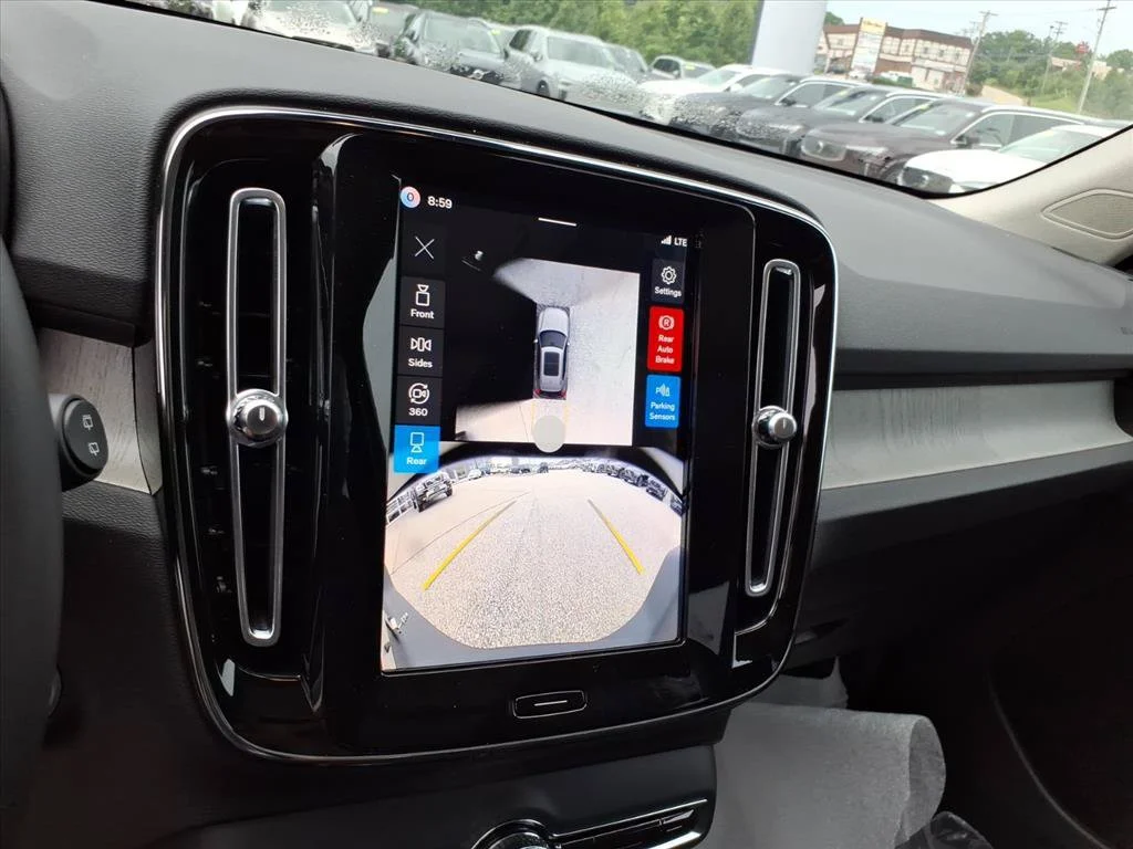 New 2026 Onyx Black Volvo Plus image 19