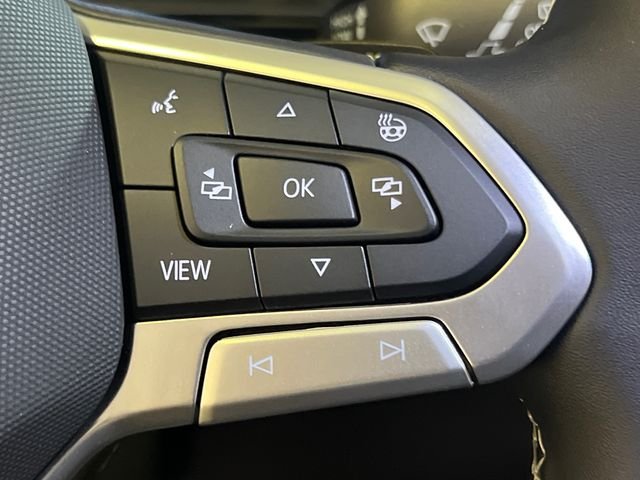 New 2026 Black Volkswagen 2.0T SE w/Technology image 15
