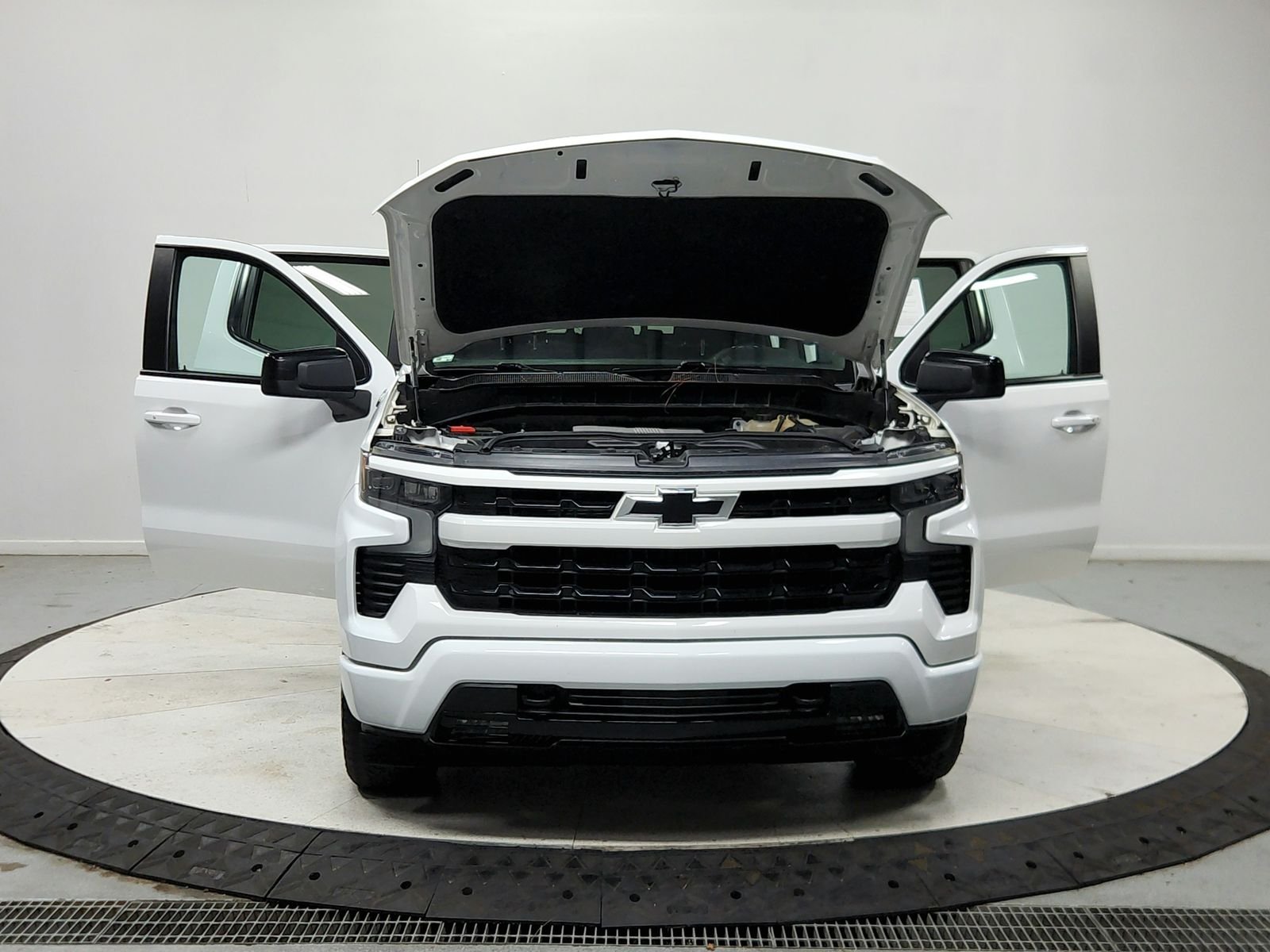 Used 2023 Summit White Chevrolet RST image 11
