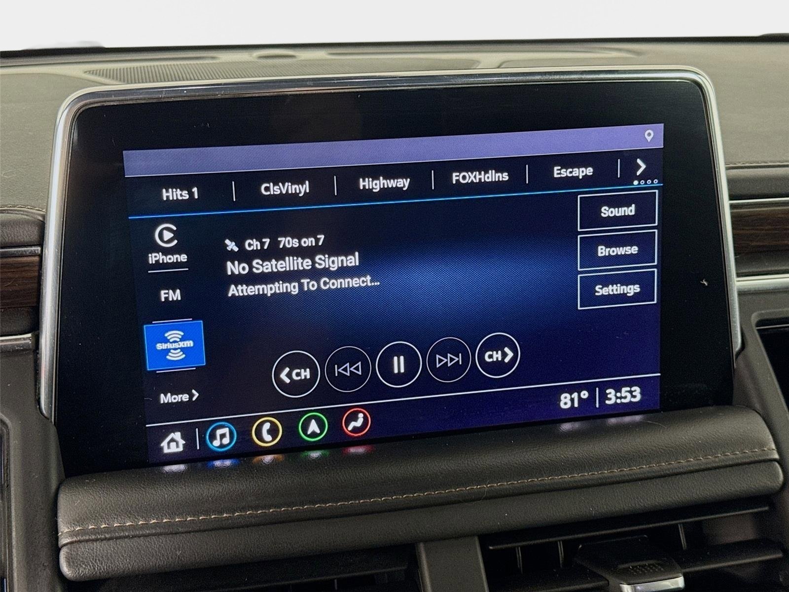 Used 2021 Iridescent Pearl Tricoat Chevrolet High Country image 15