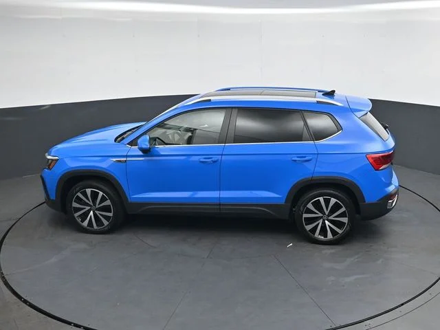 Used 2023 Blue Volkswagen 1.5T SE image 28