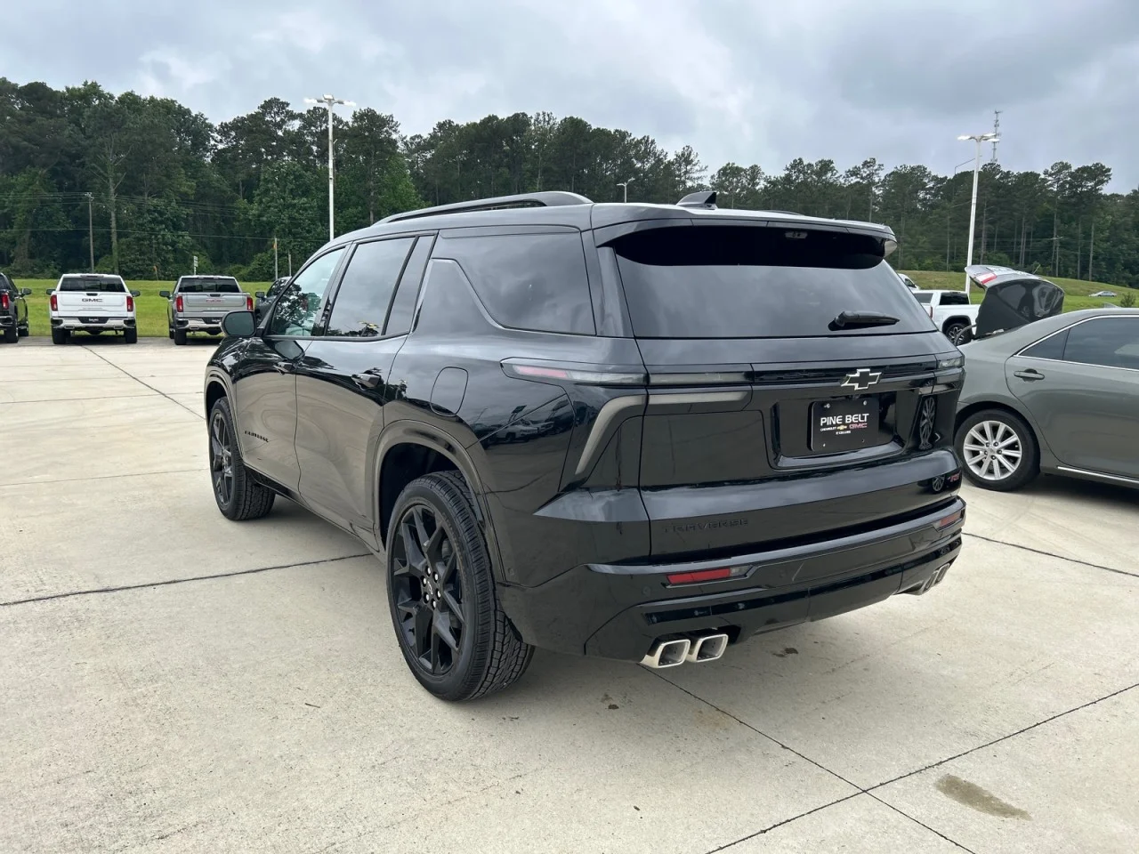 New 2026 Mosaic Black Metallic Chevrolet RS image 4