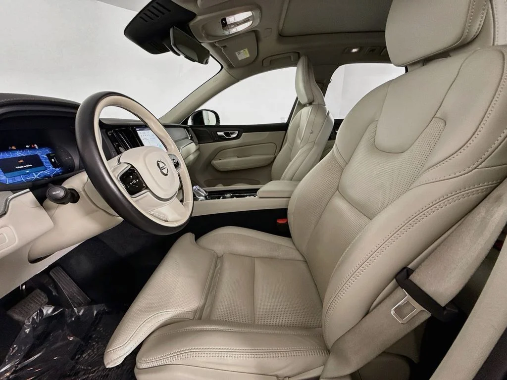 Used 2025 Gray Volvo T8 Ultra image 21