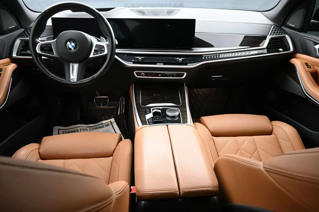 Used 2025 Black BMW xDrive40i image 21