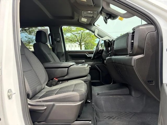 Used 2022 White Chevrolet RST image 21