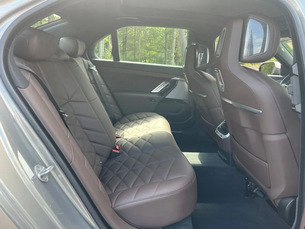Used 2026 Oxide Grey Met BMW 740i xDrive image 23