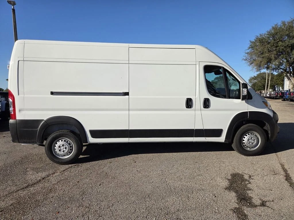 New 2026 Bright White Clear-Coat Exterior Paint RAM Tradesman image 3