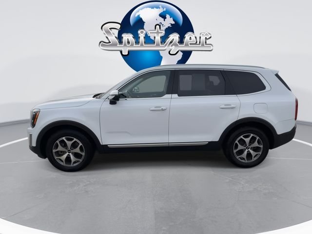 Used 2022 White Kia EX image 6