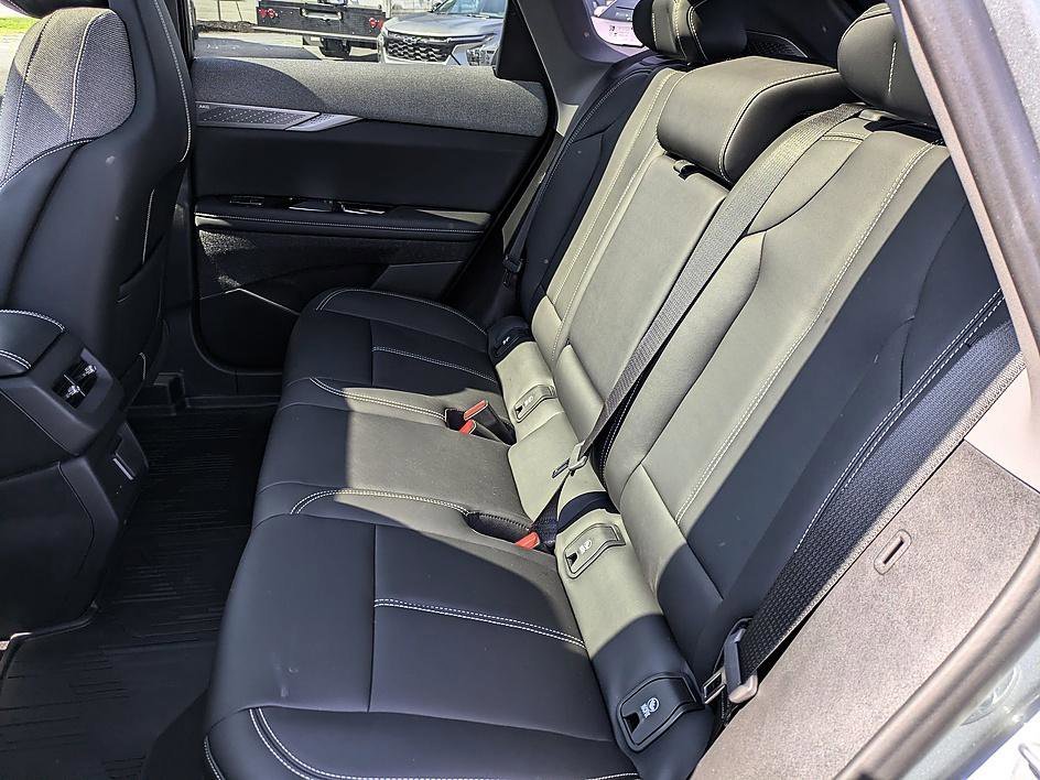 2026 Cadillac OPTIQ Sport - Photo 27