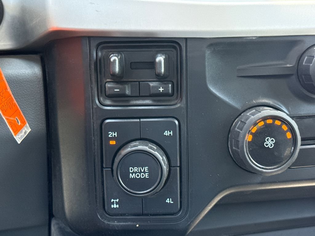 Used 2025 White Ford XLT image 24