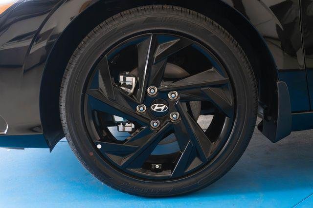 New 2026 Black Hyundai SEL Sport image 2