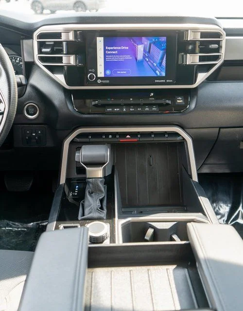 Used 2023 White Toyota SR5 image 17