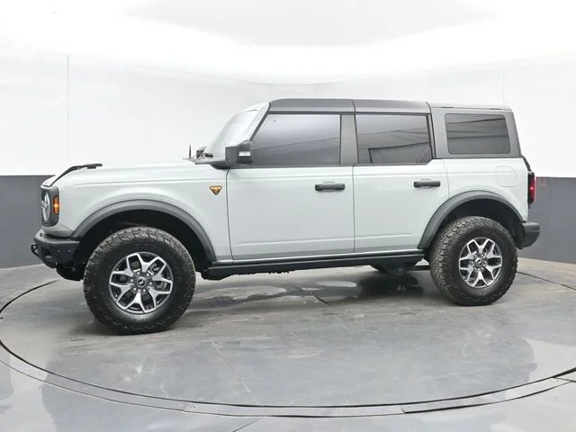 Used 2024 Green Ford Badlands image 5