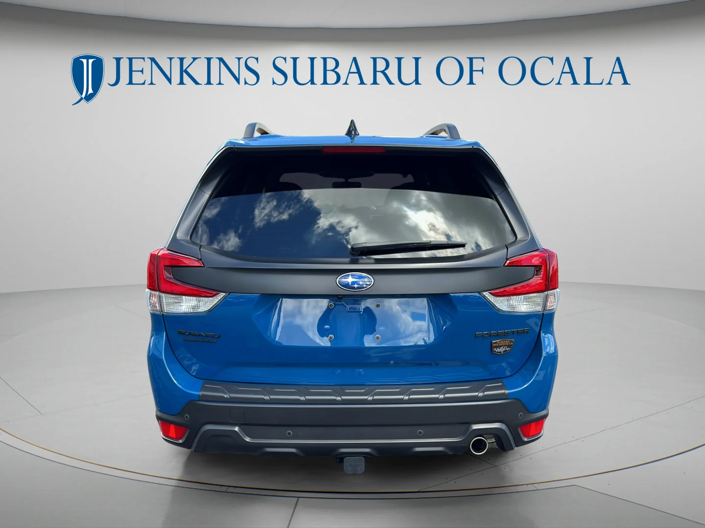 Used 2025 Geyser Blue Subaru Wilderness image 4