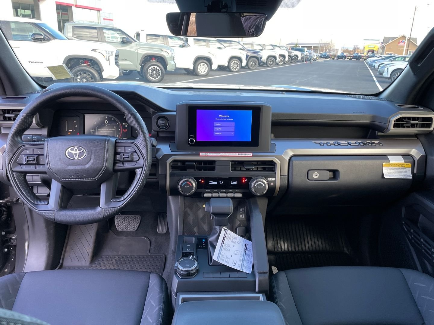 2025 Toyota Tacoma SR5 - Photo 16